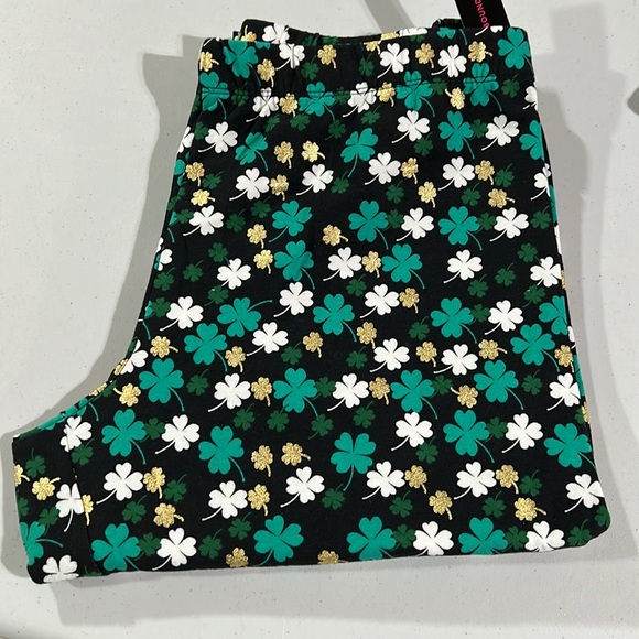 St. Patrick’s day outfit - Picture 3 of 7